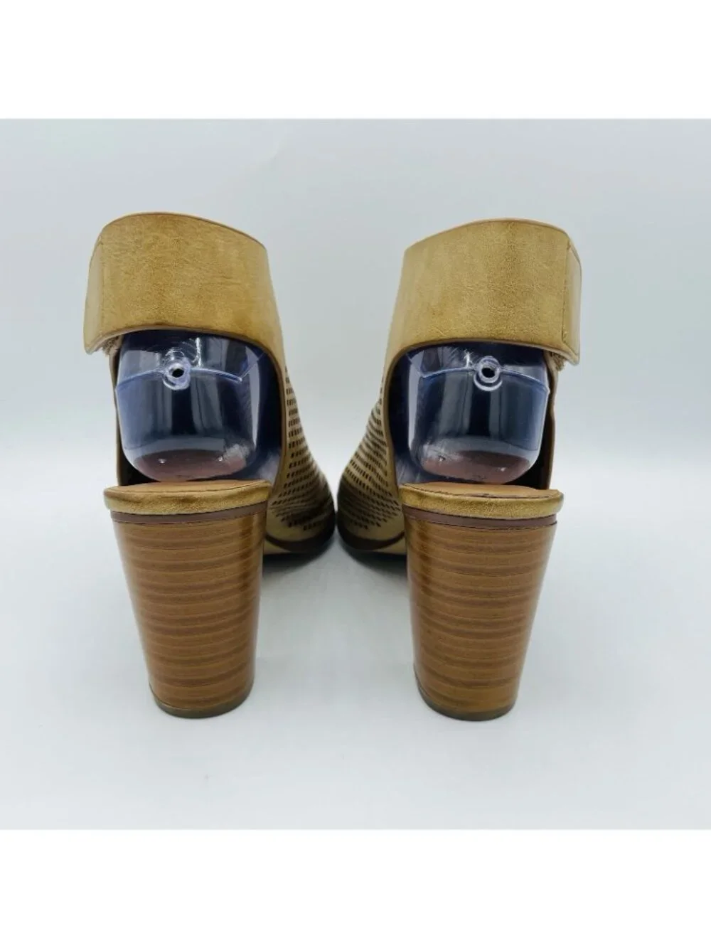 Solanz Shoes Womens Size 9 M Taupe Brown Roadway High Heels Comfort Sandals